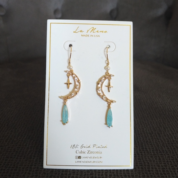 La Meno Jewelry - La Meno Moon🌙 Goddess Earrings